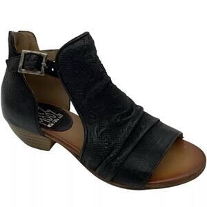 Miz Mooz Black Leather Floral Embossed Heeled Sandals Corra 39 - 8.5-9